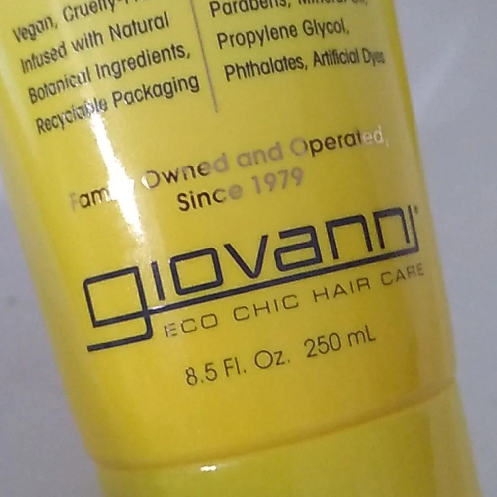 Giovanni 2Chic Ultra Revive 2 Hair Conditioners Pineapple And Ginger Bundle Of 2